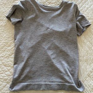 LULULEMON shirt